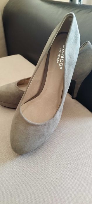 Нови обувки BIANCO