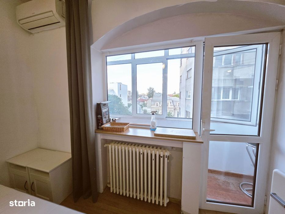 Garsoniera Magheru Ambasada Angliei str. Pitar Mos etaj 4/6 mobilata