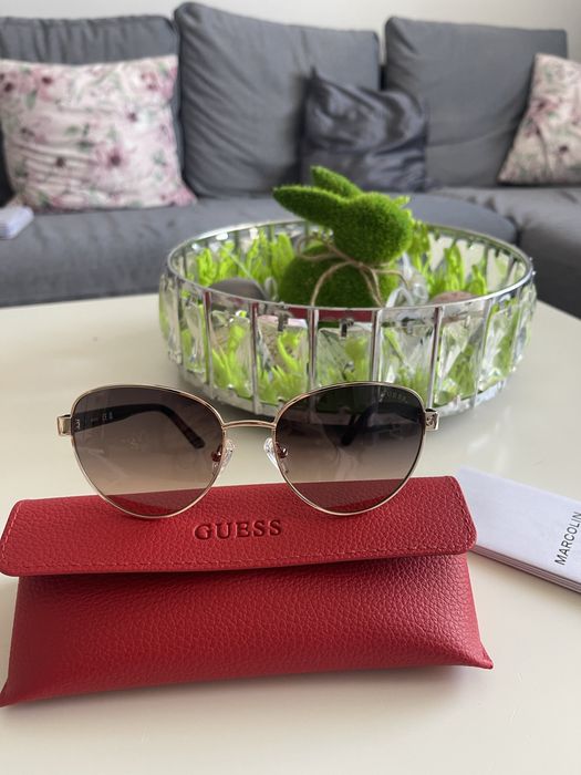 Слънчеви очила Guess и Jimmy Choo