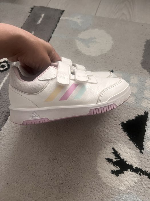 Adidas fete, marimea 32 si pantofi Reserved, m.32