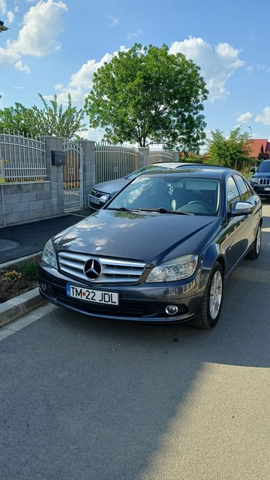 Vand Mercedes Benz Clasa C
