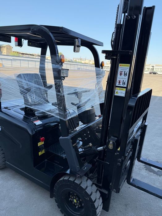 продаётся элктрический вилочный кара