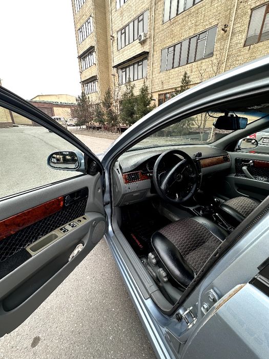 Lacceti 2011 2pazitsya