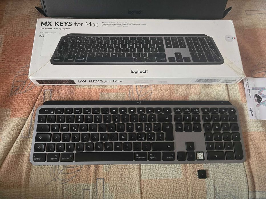 Logitech MX Keys for Mac, Bluetooth, Multidevice, MacOS & iOS & PC
