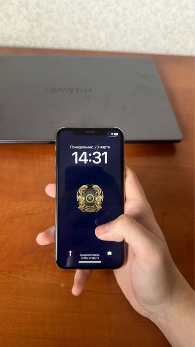 iphone X 64 гб.