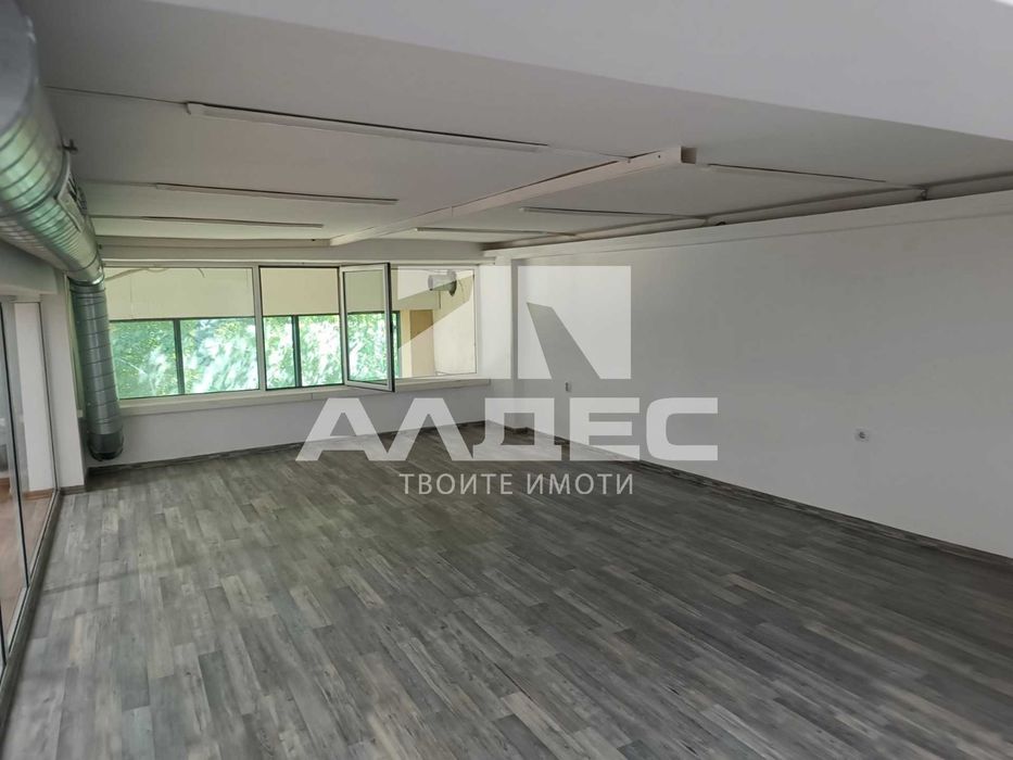 Дава се под наем Офис в София, Хладилника - 180 кв.м за 888 € - Снимка #5