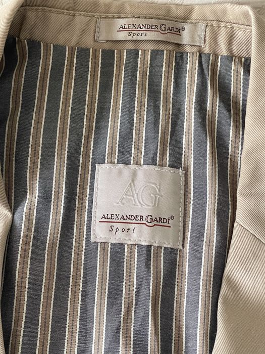 Пиджак мужской  стильный и ветровка по 60000