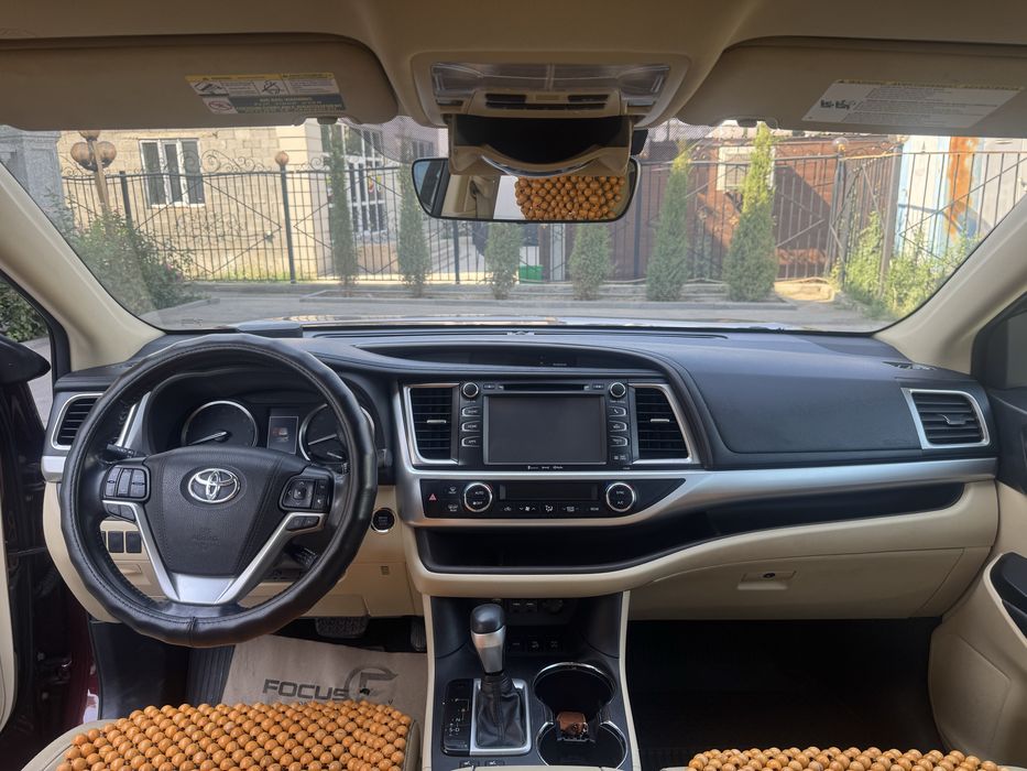 Продам автомашину Тойота Хайландер