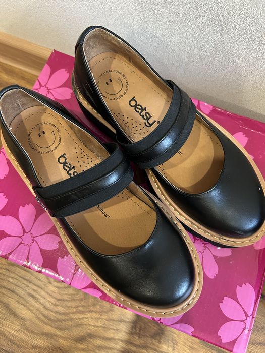 Продам кожаные лоферы