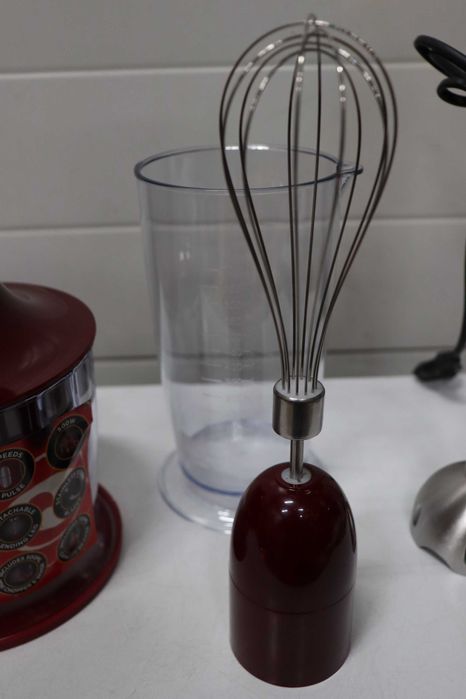 Блендер Russell Hobbs 3в1 нарязване, разбиване, смесване, 700мл, 500W