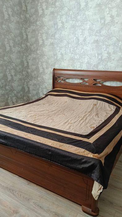 Кровать 180*2 с матрасом