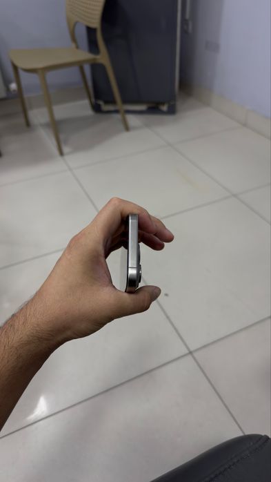 Iphone 15 pro  sotiladi