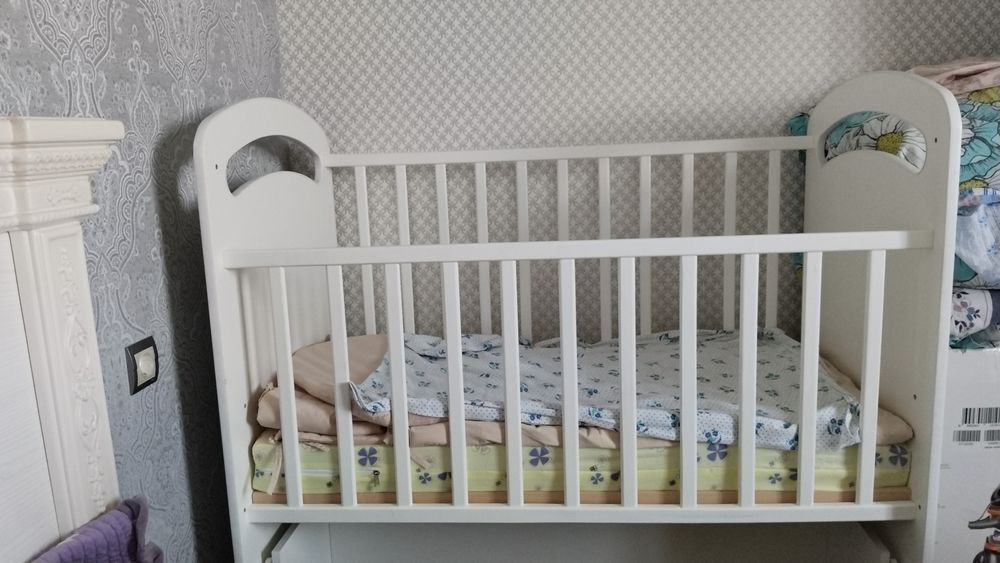 Продам манежку детскую