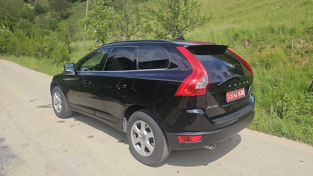 VOLVO XC60 0 — imagine 2