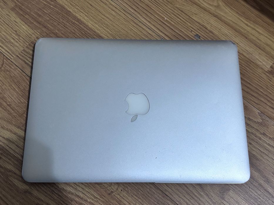 Macbook early 2014