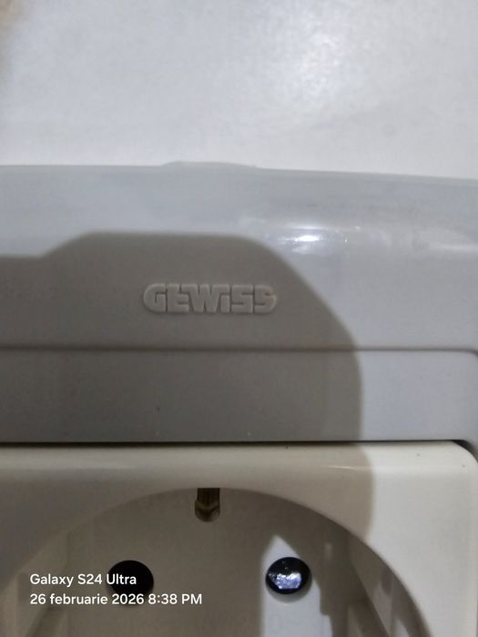 Priză triplă aplicată GEWISS - Industrială/Gama de exterior