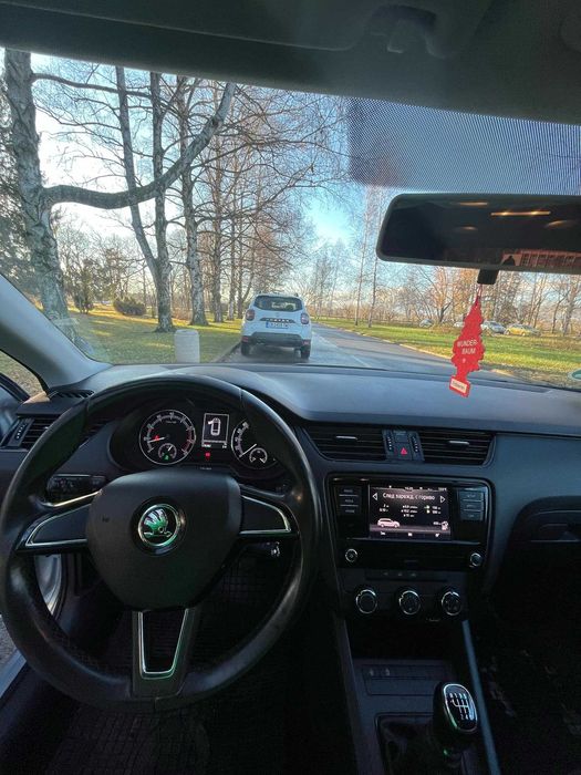 Шкода Октавия 1,4-110 коня метан