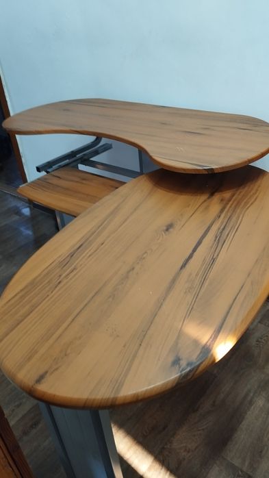 Стол компьютерный