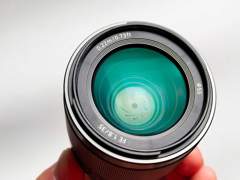 Sony 35mm f1.8 FE