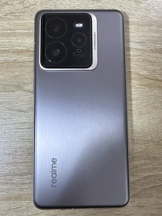 Vand Telefon Realme GT 7 Pro 12GB RAM 256GB stocare in stare perfecta