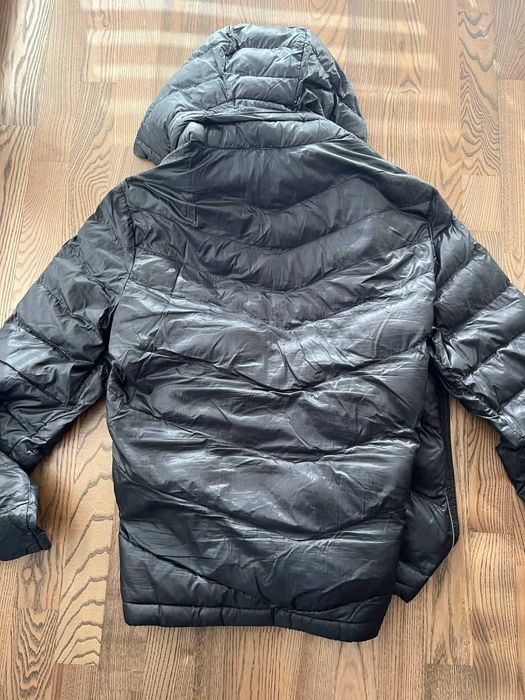 Чисто ново Яке Guess Thermore Black, Размер L