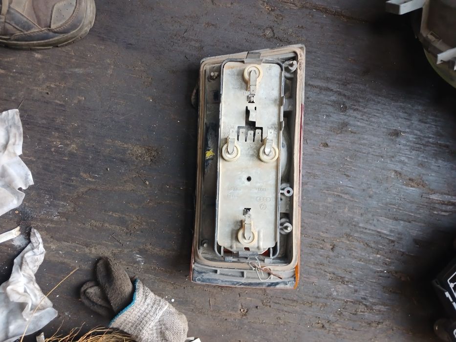 Фонарь Фольксваген Гольф1 левый в оригинале