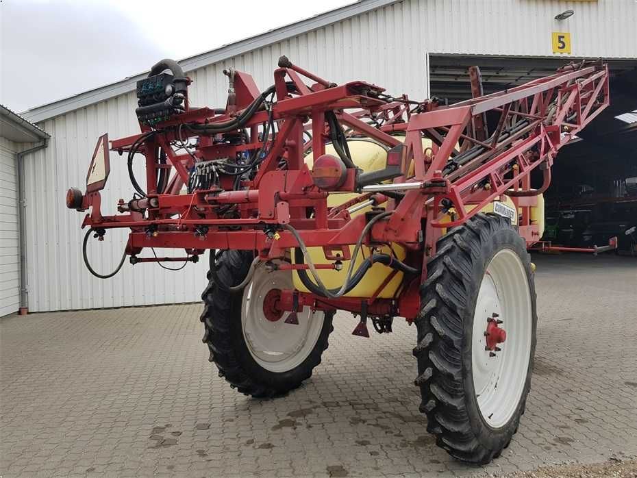 Met erbicidat Hardi Comander 2800 L deschidere 24 m an 2017 Met Lemken