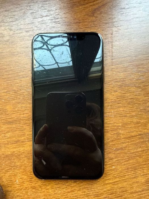 Продам iPhone XS или обменаю