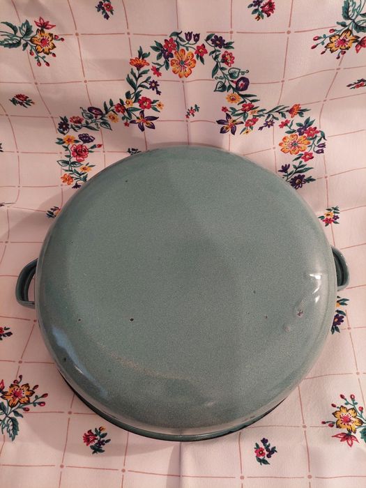 Голяма емайлирана тава