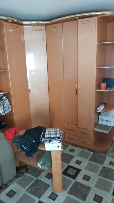 Продам шкаф б/у в хорошем качестве
