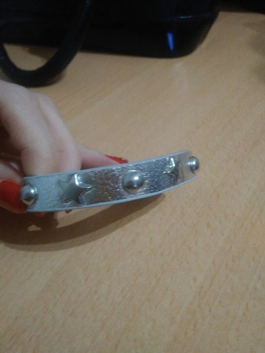 Сребриста гривна