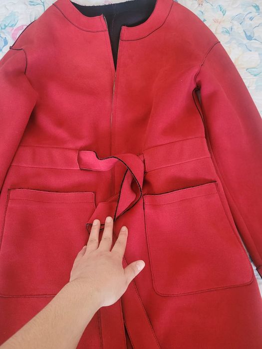 Продам куртки ветровки