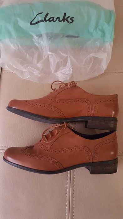 Оксфордки CLARKS р-р 39, закупени от Англия