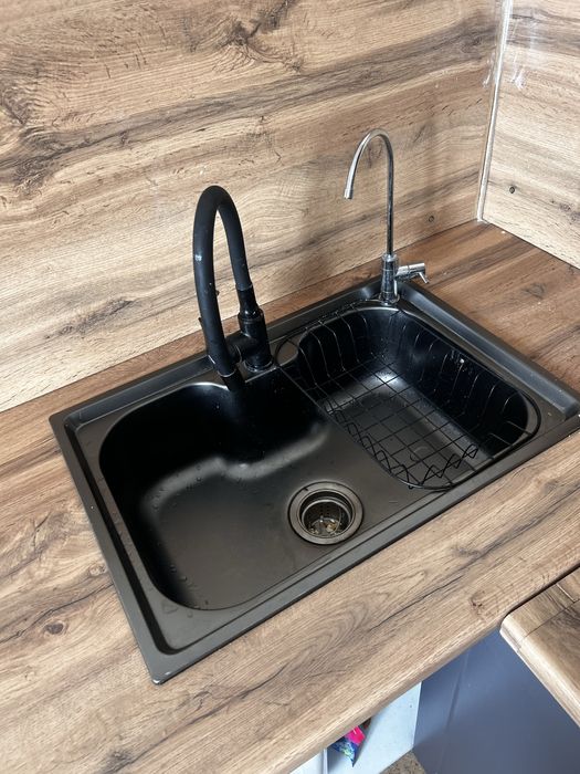 Продам низ кухню с техникой