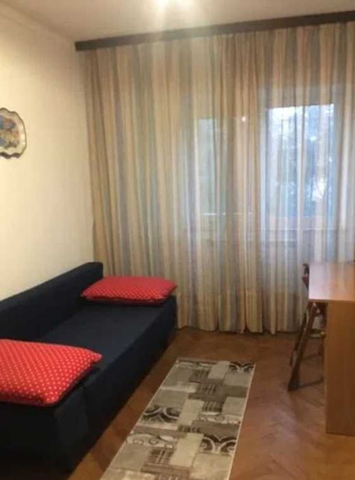 Дава се под наем Двустаен апартамент в Пловдив, Център - 46 кв.м за 183.6 € - Снимка #1