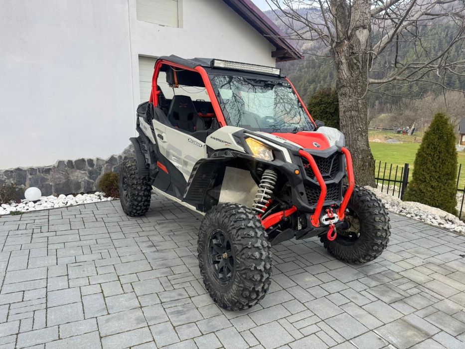 Can am maverick  sport avariat