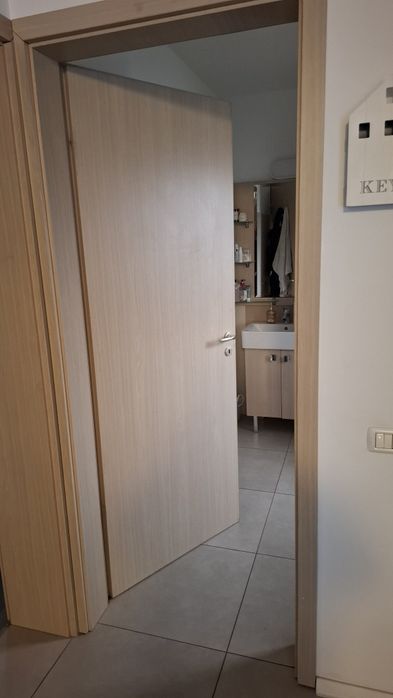 Vând 3 usi interior