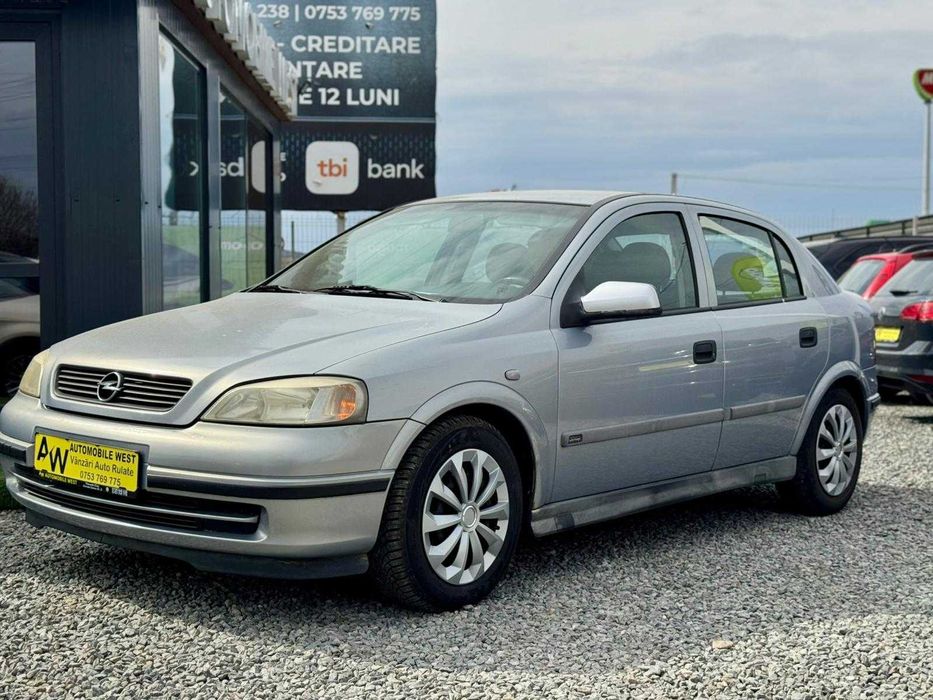 Opel Astra H 2001 1.6 benzina