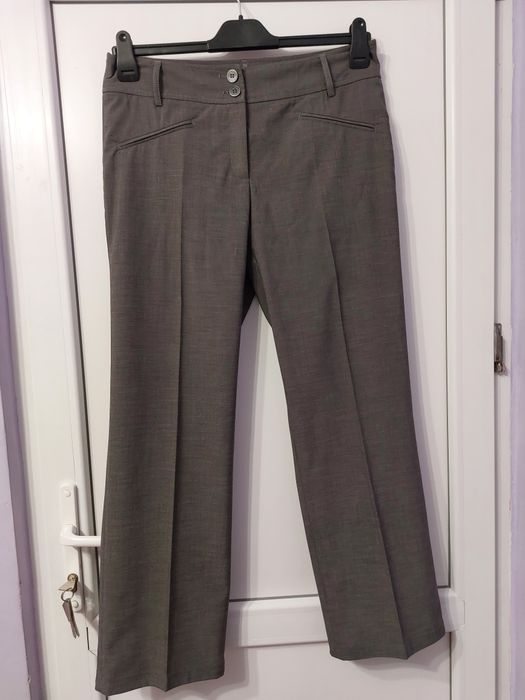 Vând costum dama Marimea 42