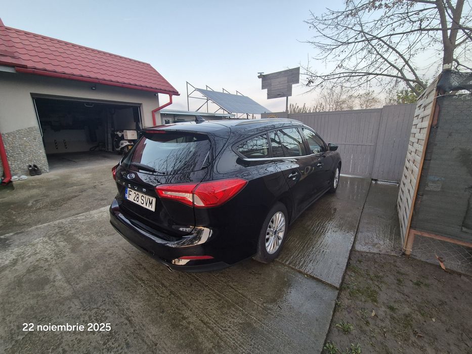 Vând Focus 2020/1.5tdci/automat