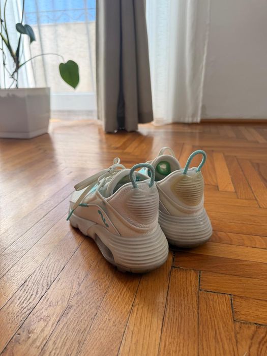 Nike Air Max 2090 nr 37,5 , 23 cm