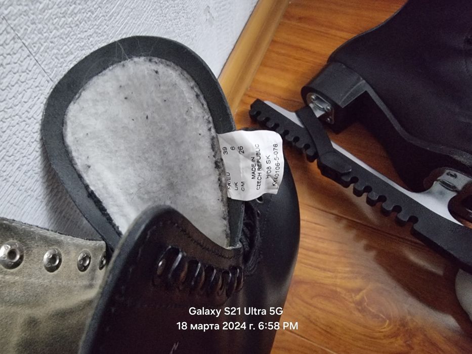 Продам коньки,производства Чехия-39размер