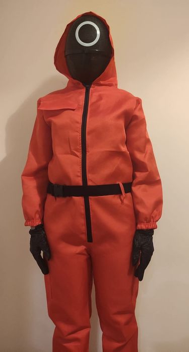 Играчки squid game /Костюм/Светещи маски