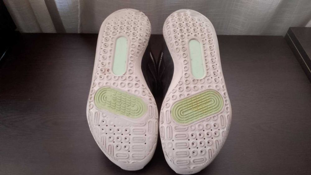 Маратонки найк/Kevin Duran