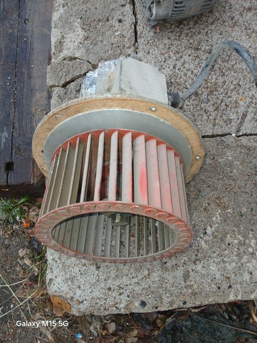 Продам 1 матрасик и 1 гинератор