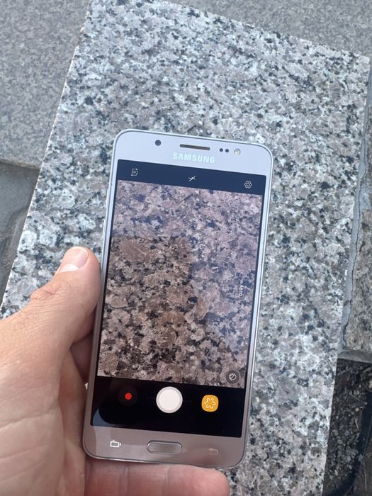 Samsung Galaxy J5  2016 года