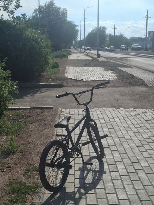 Велосипед BMX!!!