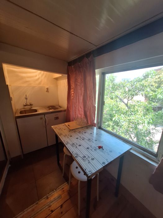 Дава се под наем Ателие в София, Център - 24 кв.м за 260 € - Снимка #2
