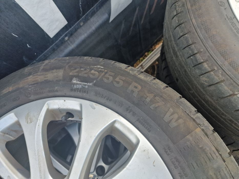 Гуми с Джанти за Mercedes W213 225/50 R17 dot 2023