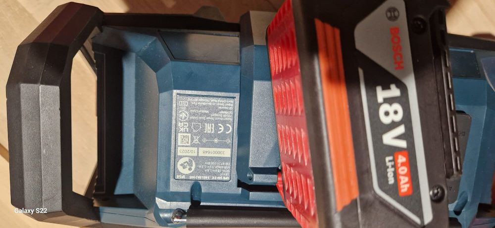 Bosch , Milwaukee boxa de șantier pe acumulator